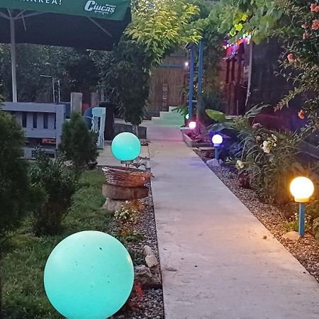 Casa Ella Hotel Тузла Екстериор снимка