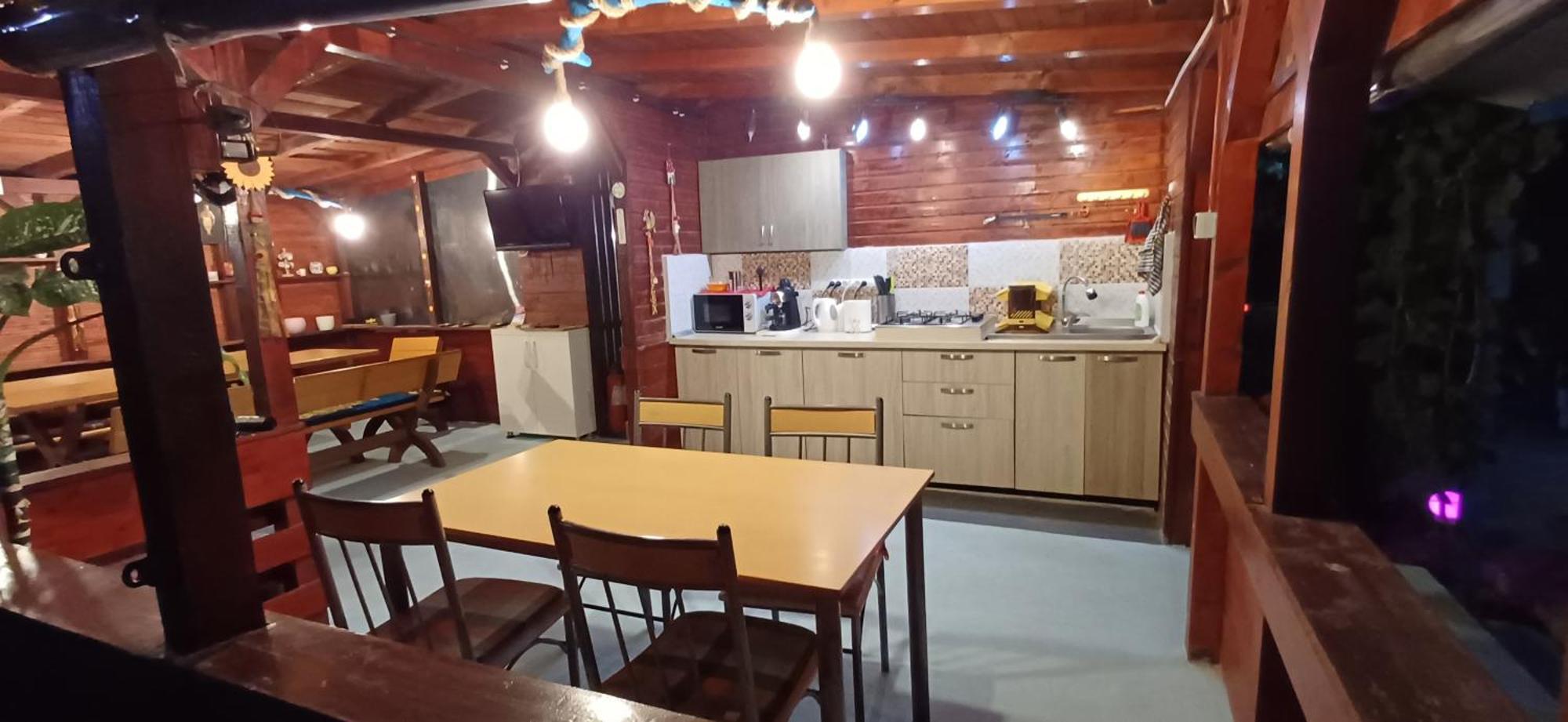 Casa Ella Hotel Тузла Екстериор снимка